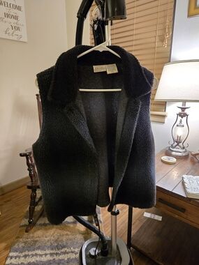 St. John's Bay Black Teddy Sherpa Vest